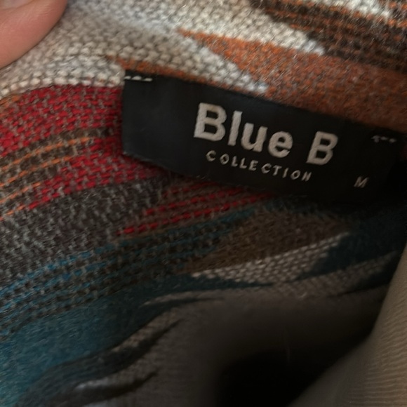 BLUE B Soft Comfy Lightweight Aztec Pattern Jacket - Picture 3 of 6